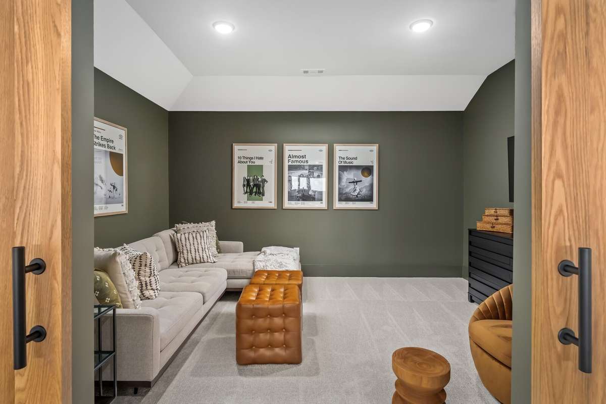 Build the Ballentine plan! Home has not started construction yet and waiting for you to build it! Pick your plan & options & designer finishes!