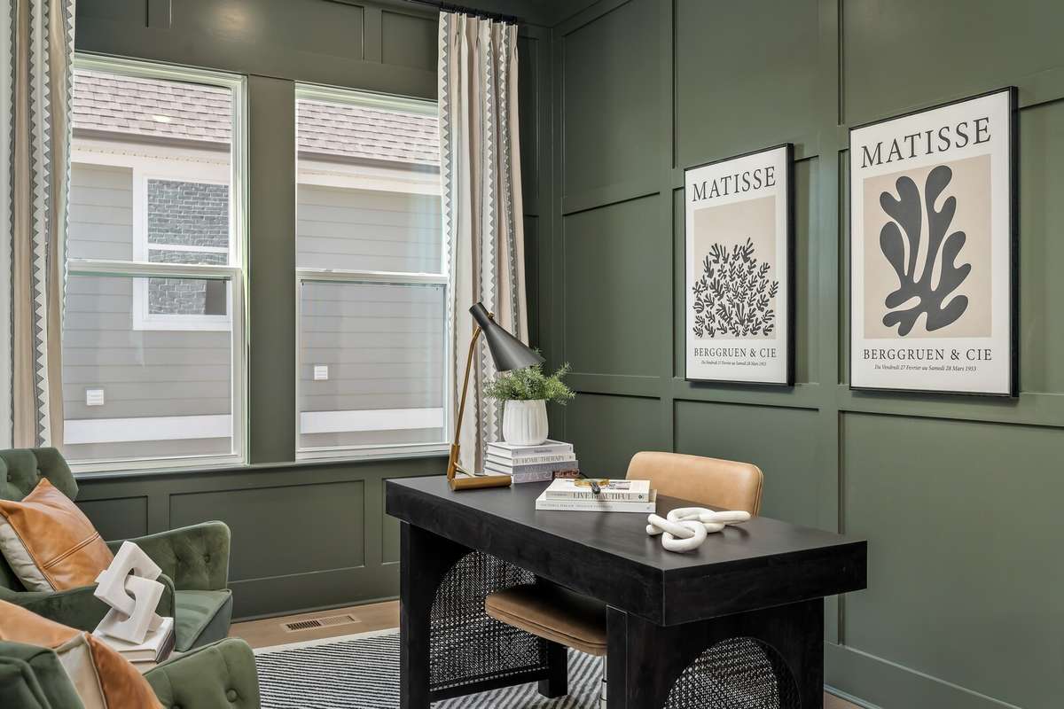 Build the Ballentine plan! Home has not started construction yet and waiting for you to build it! Pick your plan & options & designer finishes!