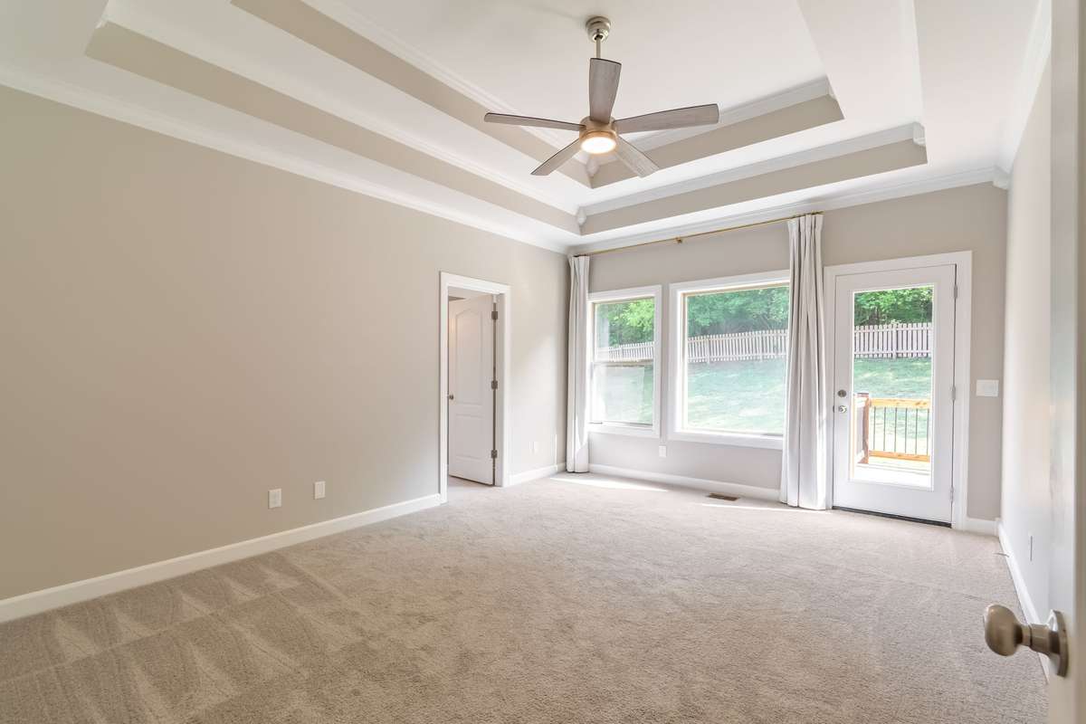 primary with deck access