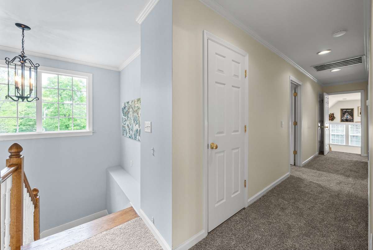 2nd floor hall