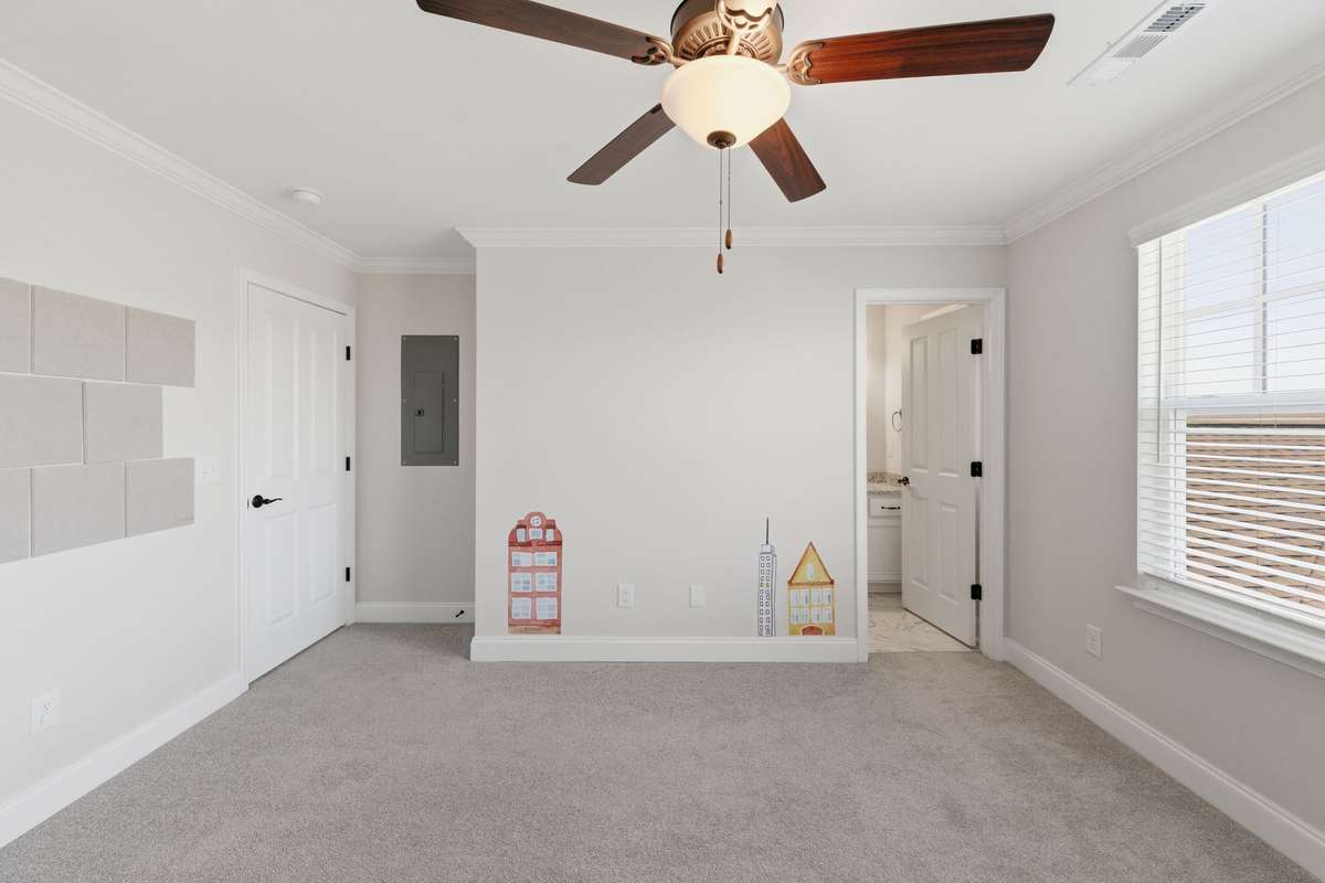 Second bedroom with ensuite full bath