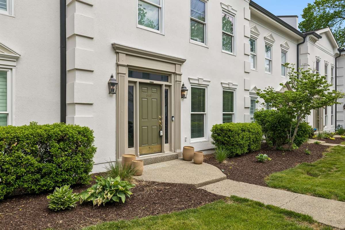 This development features well landscaped and maintained grounds covered by HOA dues.  This is a true lock & leave property!  No exterior maintenance required by the home owner.