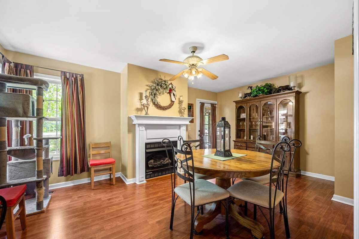 Dining area or could be a sitting area for family. Gas fireplace.