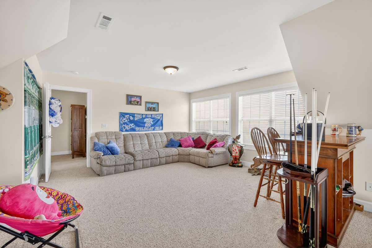 Tons Of Possibilities With This Space