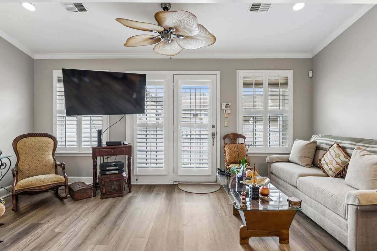 Sun room, exercise room, tv lounge, office...whatever you need this space to be!