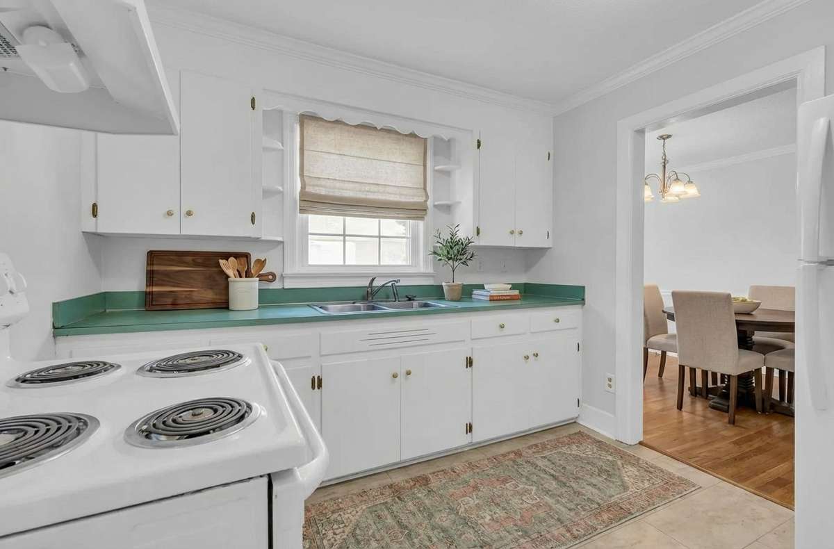 Kitchen is Virtually Staged for Design Ideas