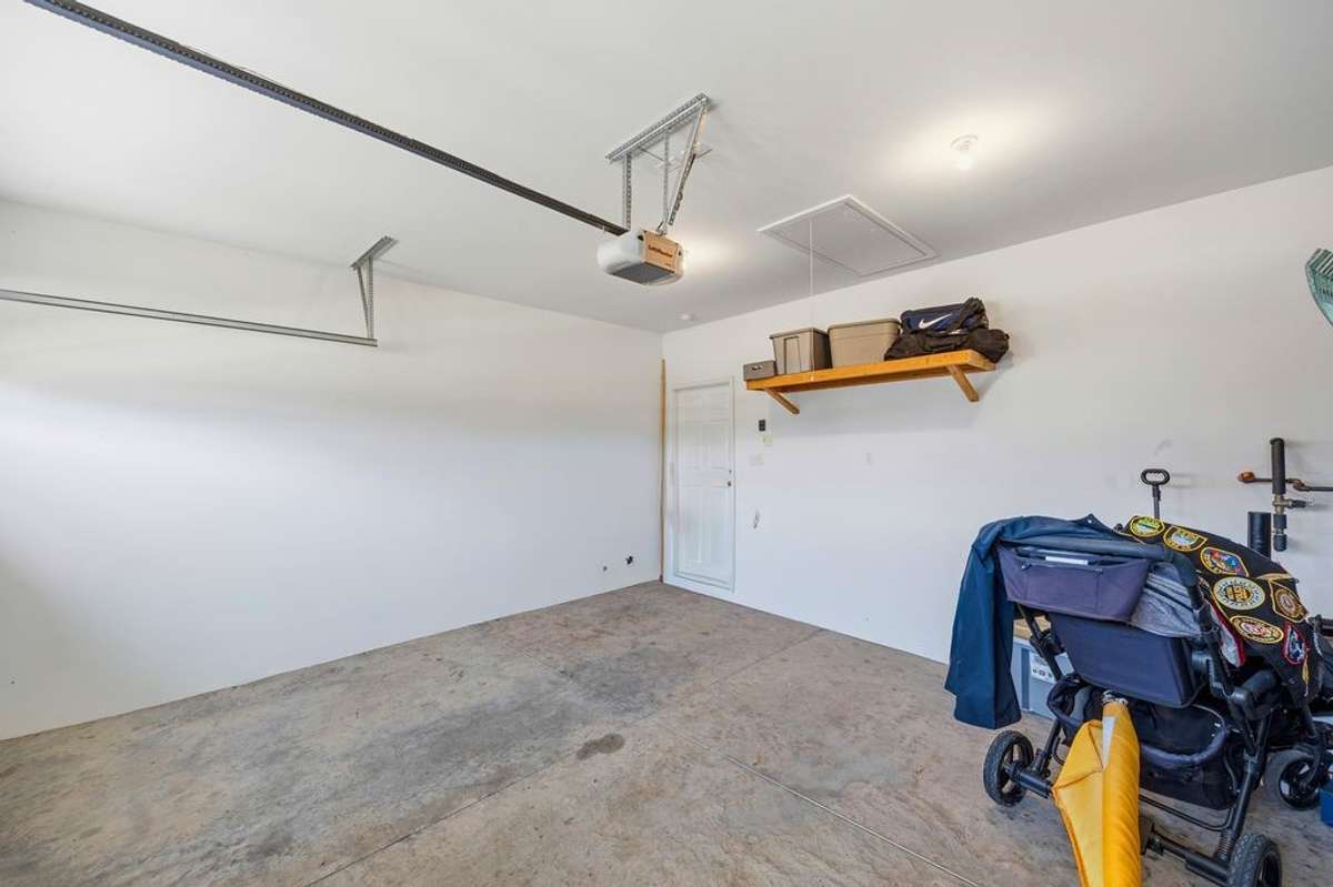 Garage w/ pull down attic door