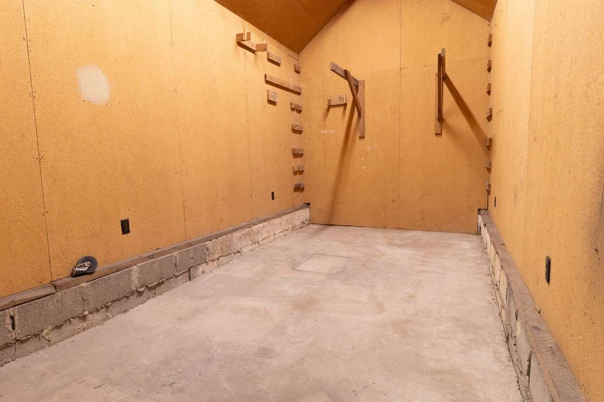 Shed - Side 2