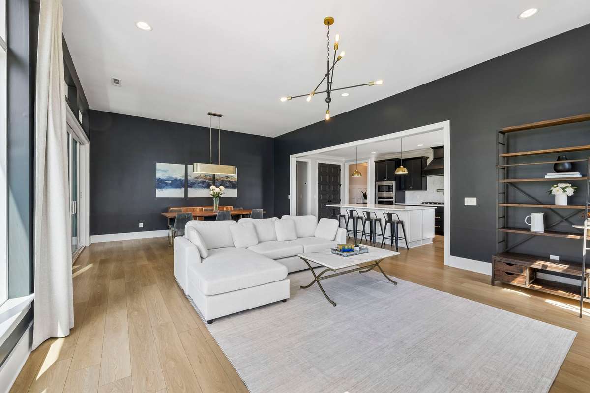 Soaring 11' ceilings in the main living area
