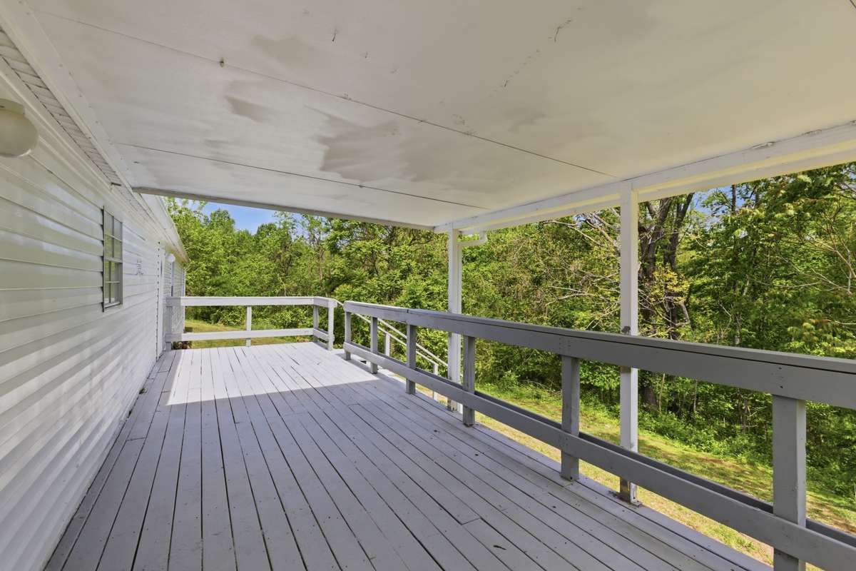 Covered back deck