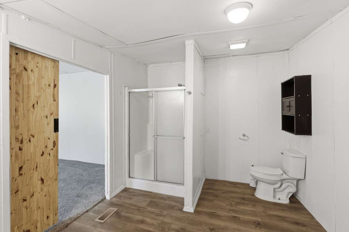 Master Bath with separate shower