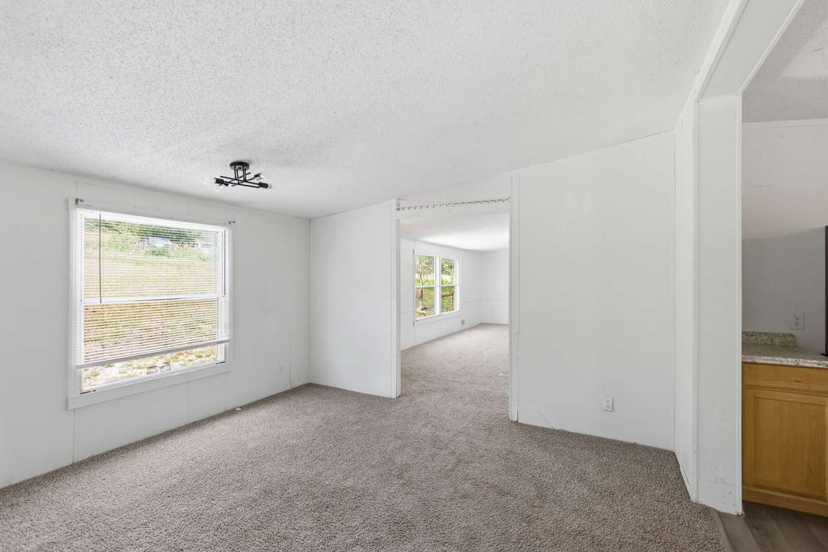 Den / Bonus Room