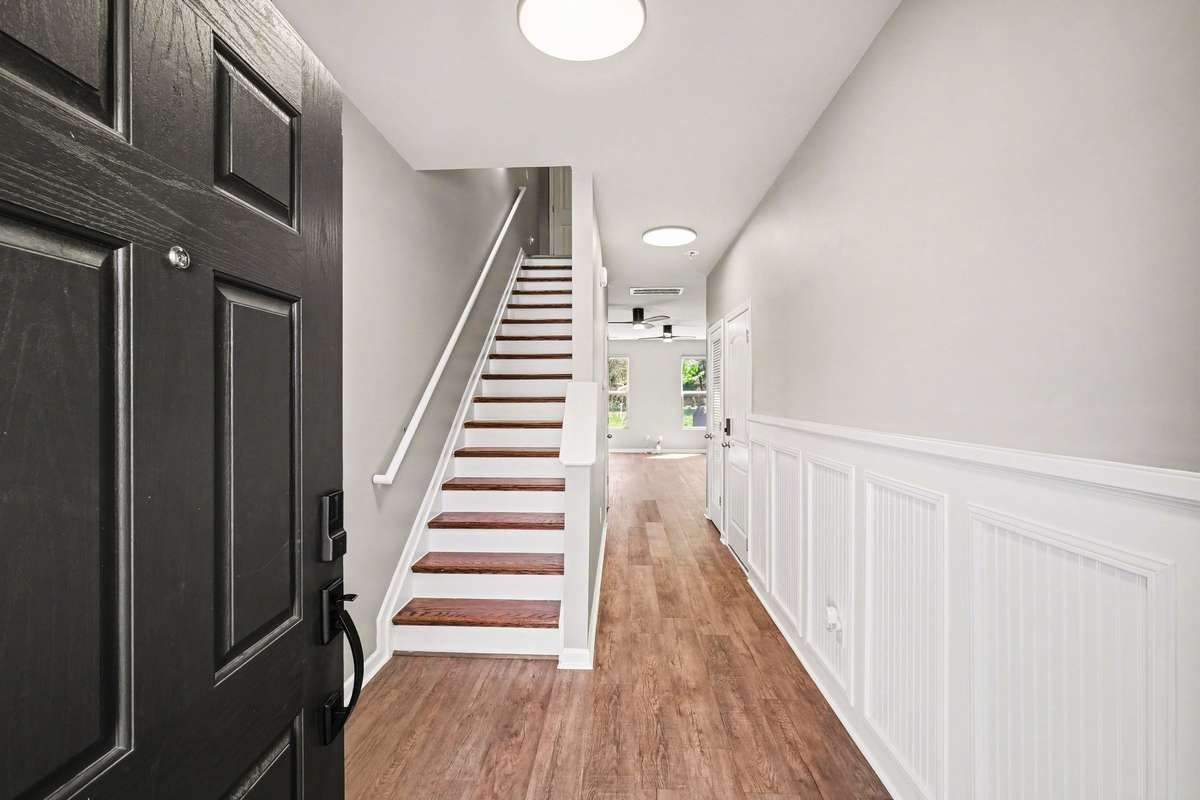 Solid Wood Staircase