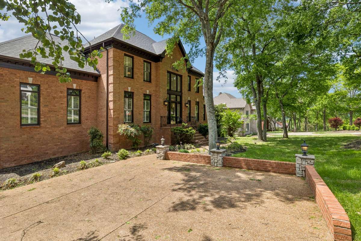 This one-acre lot boast plenty of available parking