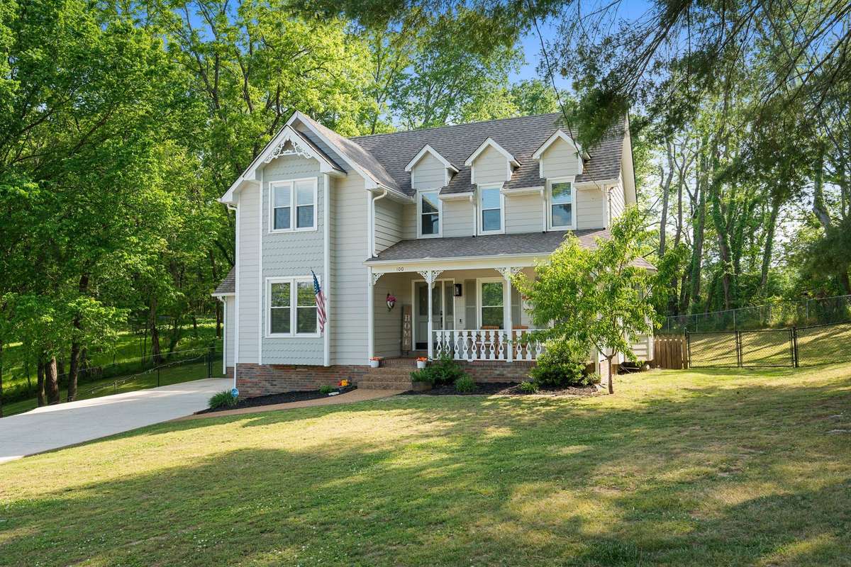 Welcome to 100 Elliott Ct.!