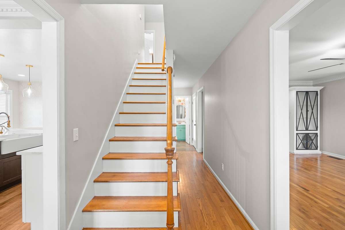 Beautiful entryway!