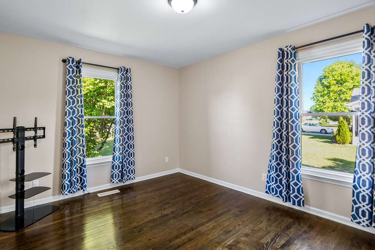 2nd Bedroom