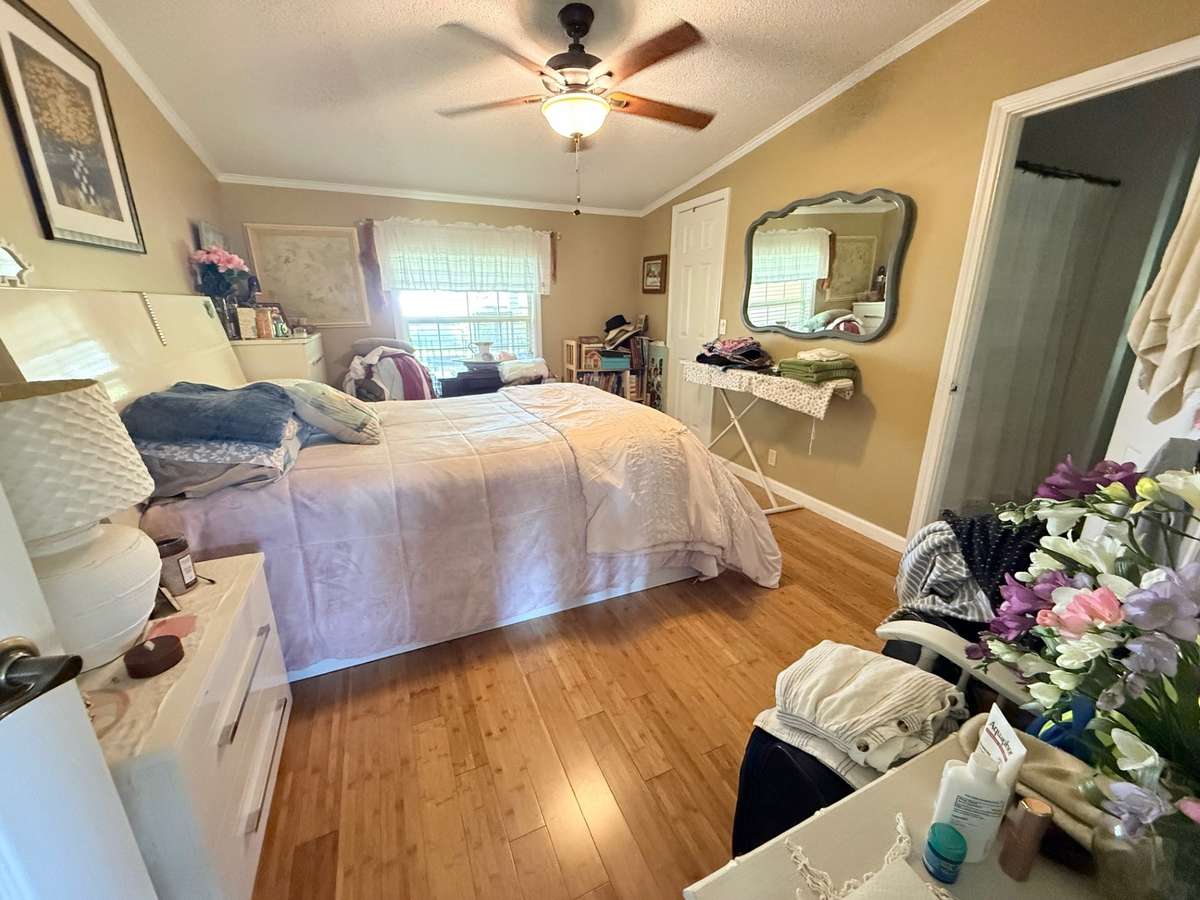 3rd bedroom with walk in closet