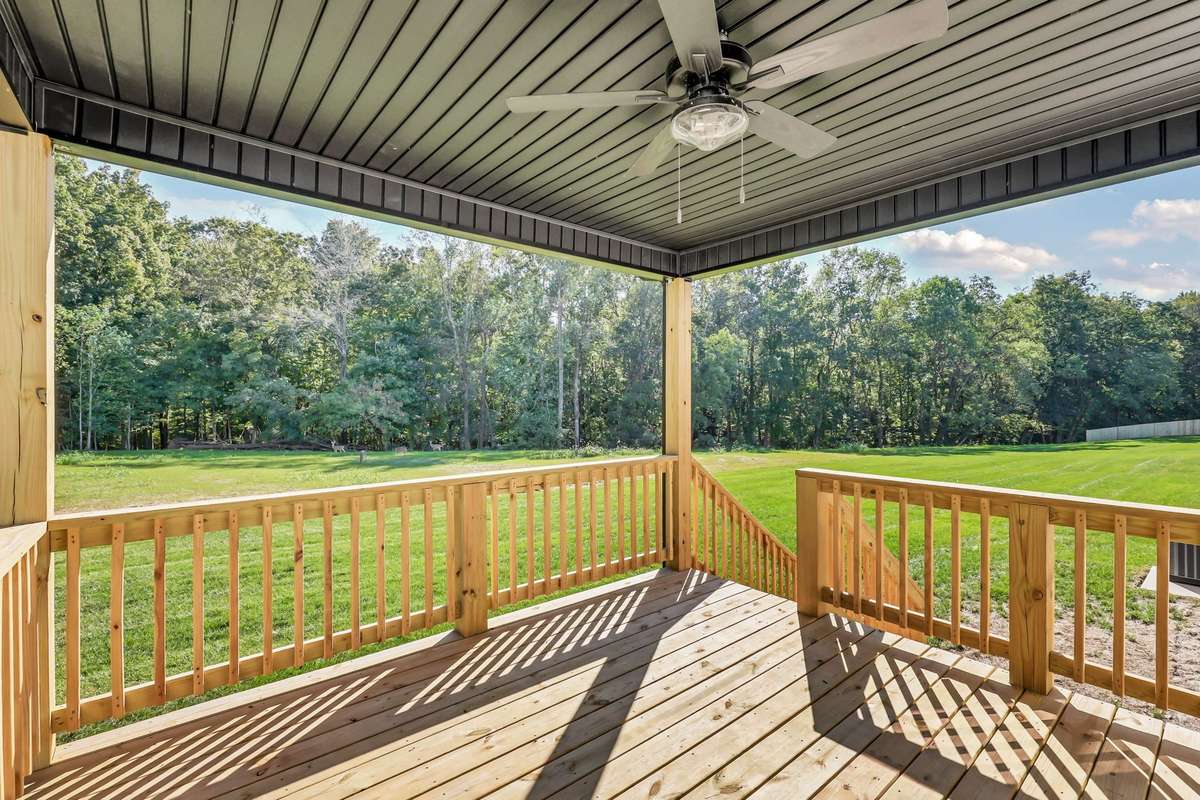Sample Photos of Big Easy Floor w/ out Bonus Room