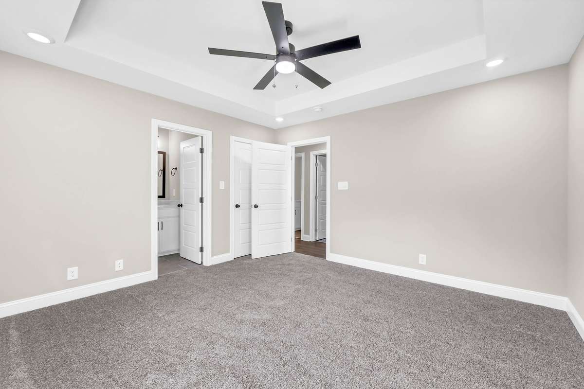 Sample Photos of Big Easy Floor w/ out Bonus Room