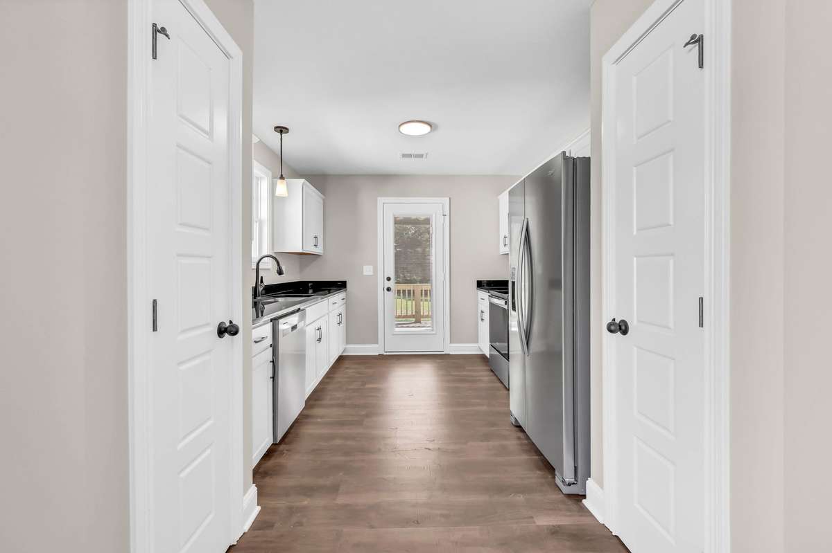 Sample Photos of Big Easy Floor w/ out Bonus Room