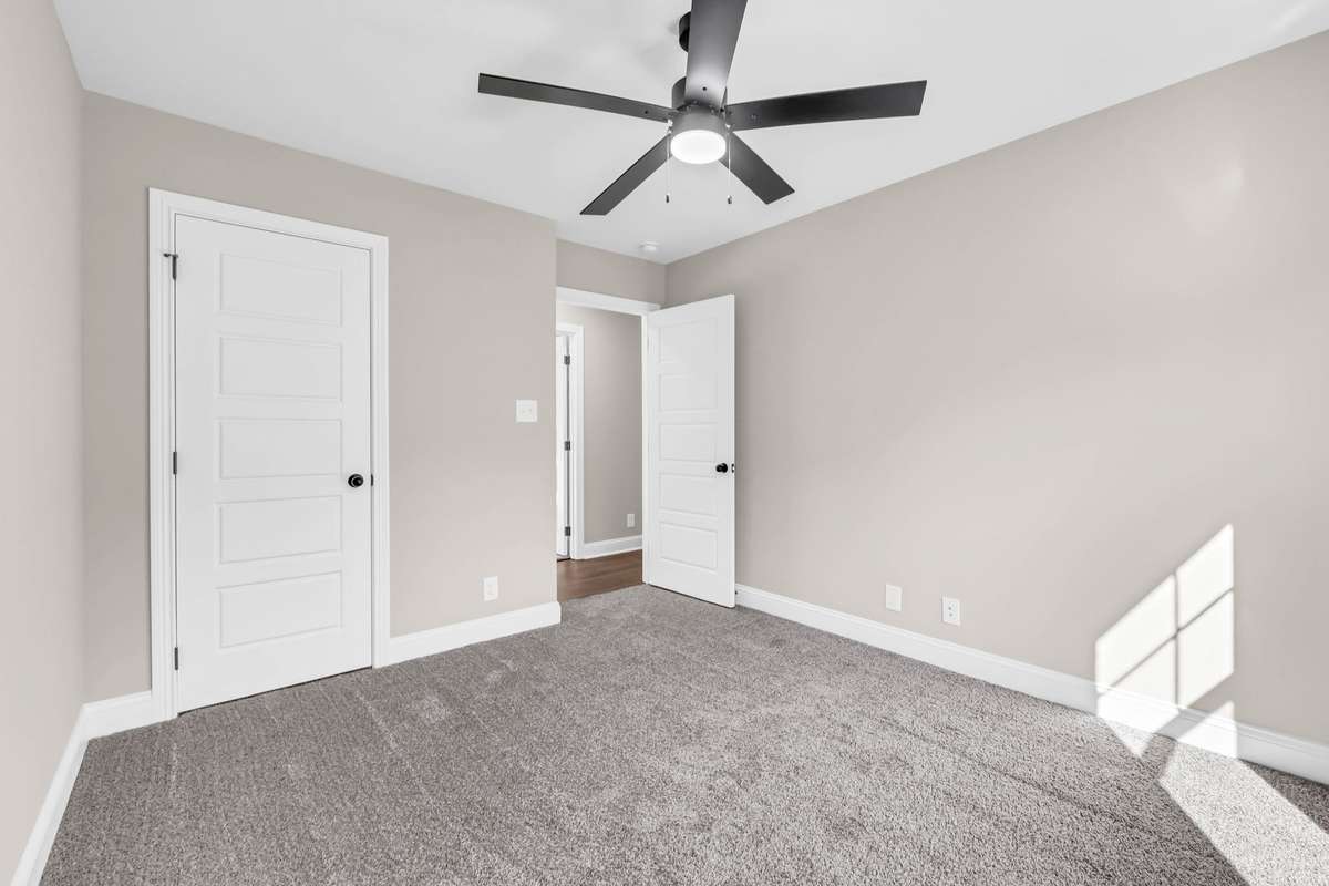 Sample Photos of Big Easy Floor w/ out Bonus Room