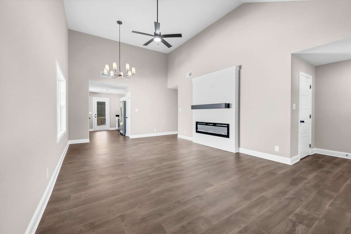 Sample Photos of Big Easy Floor w/ out Bonus Room