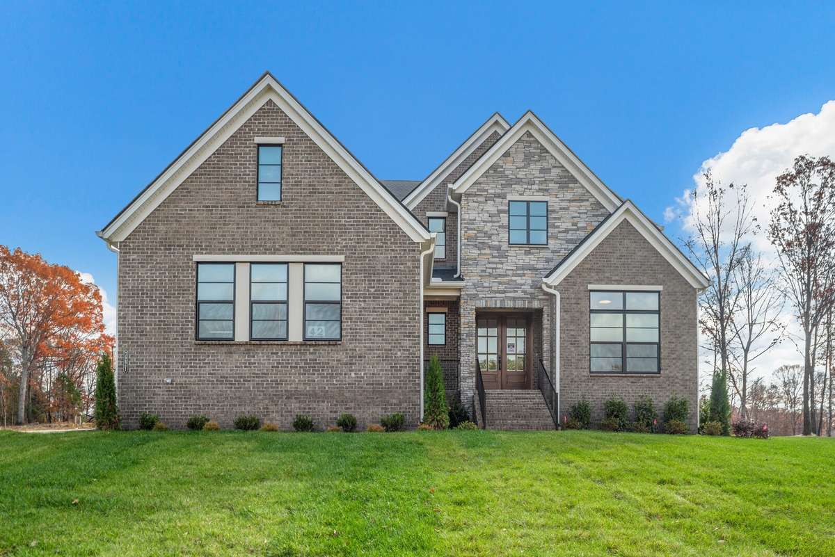 *** Photos are of a previously built Monroe in another Drees Homes community. Standard Features and Selections may vary.***