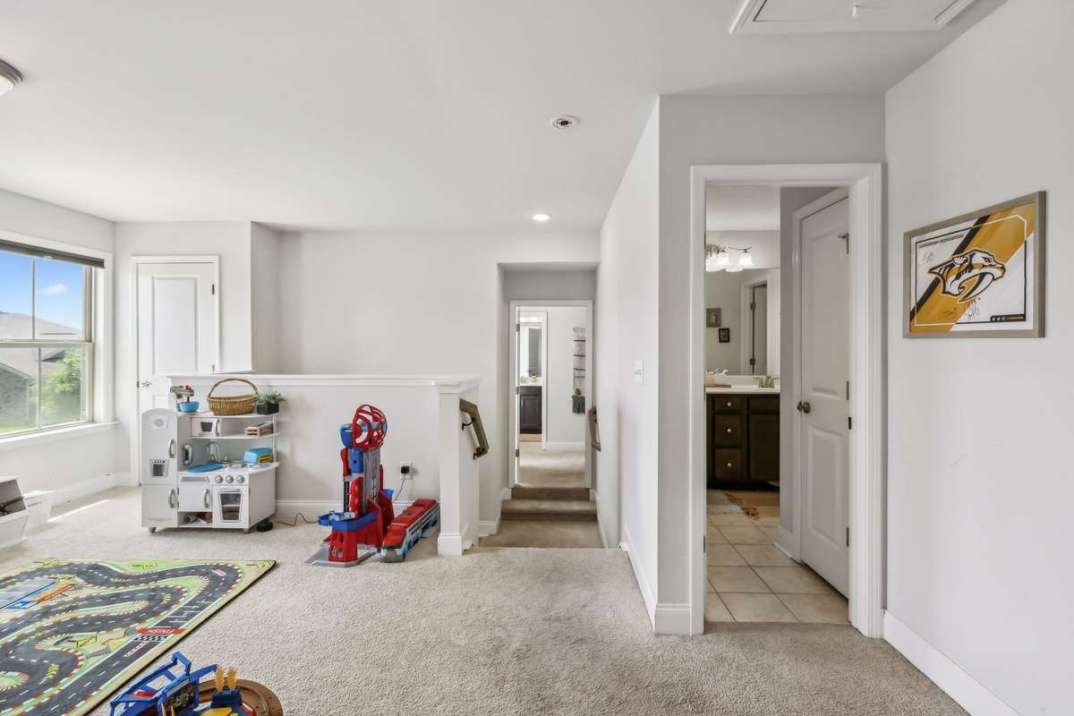 second floor flex space at top of stairs