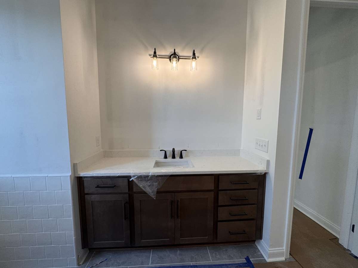 Second Primary Vanity