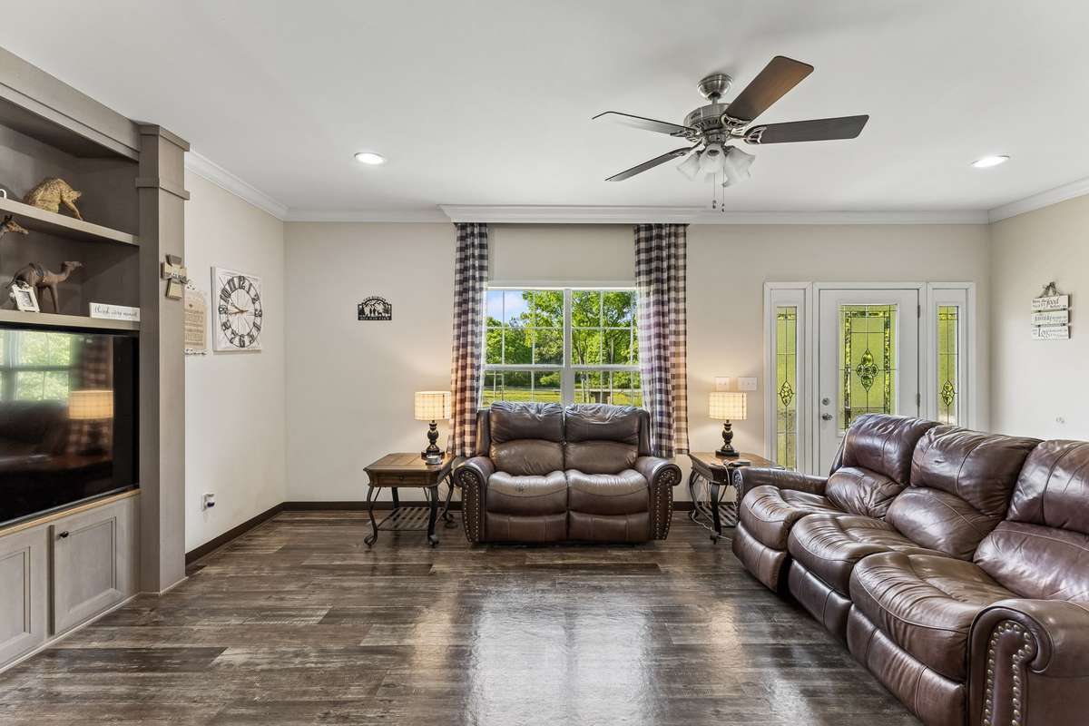 Upon entering the home, the living area sets the tone for total relaxation.