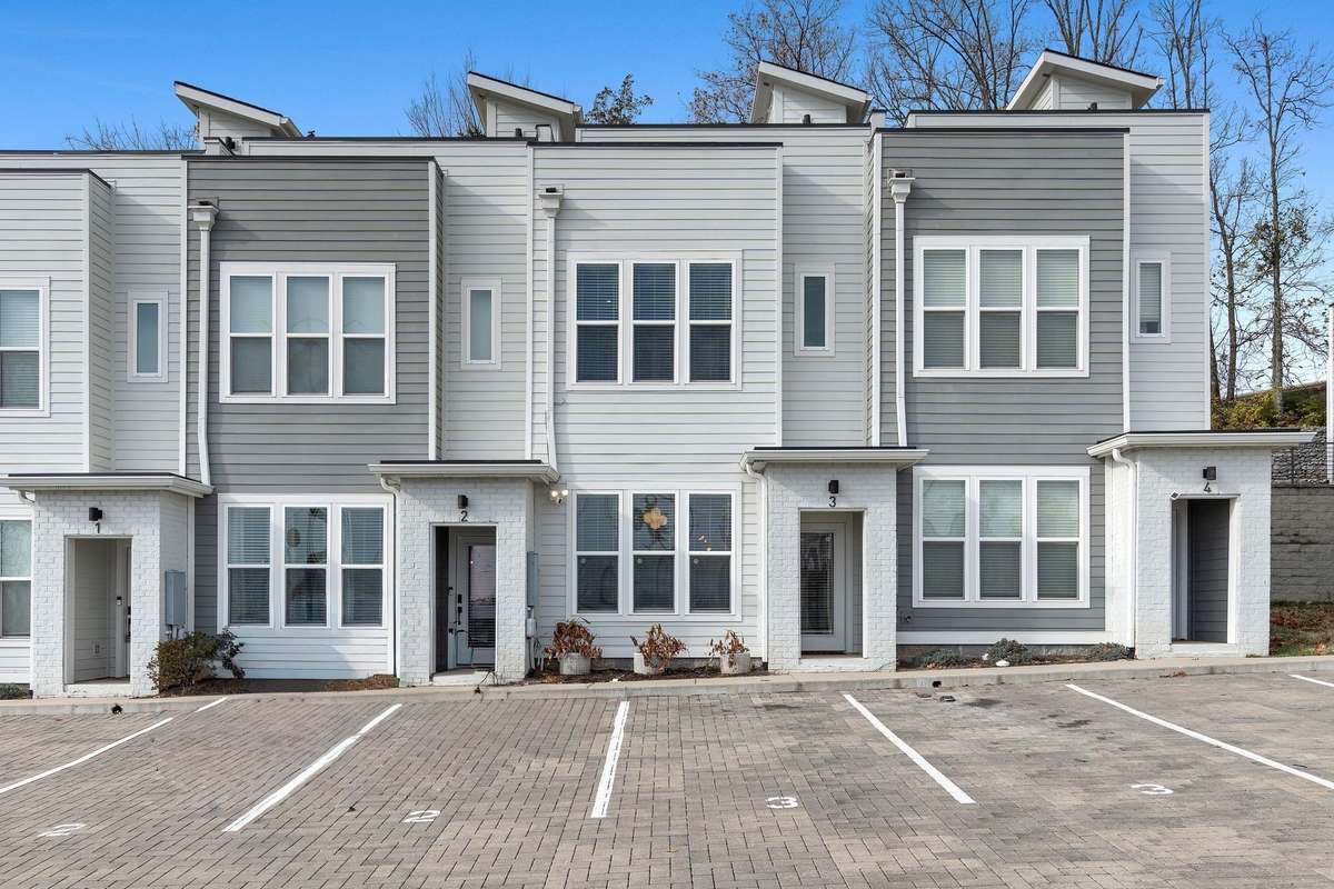 Fresh, modern curb appeal welcomes you home!