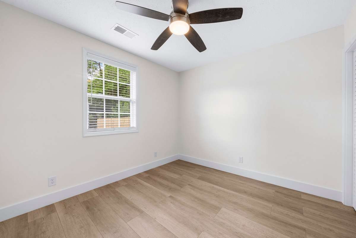 Additional bedroom or flex room