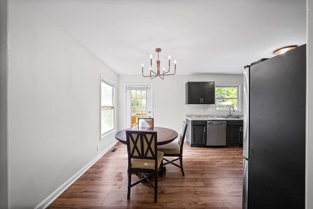 Eat-in area of Kitchen