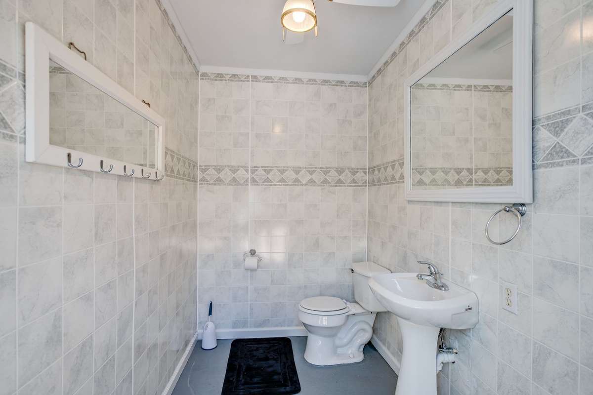 Cabana bathroom