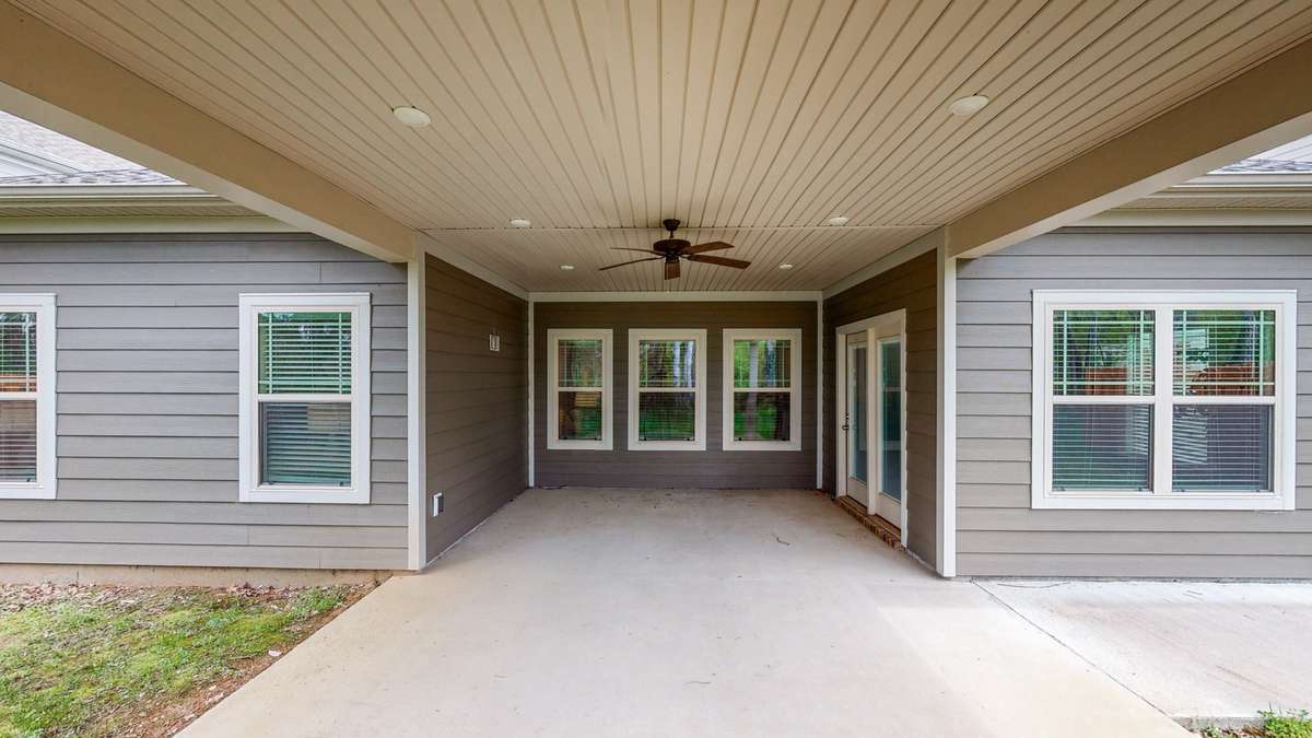 Photo is from previous listing in 2022