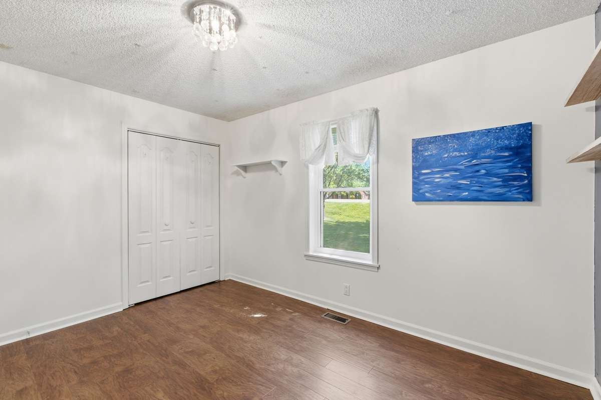 Third bedroom.