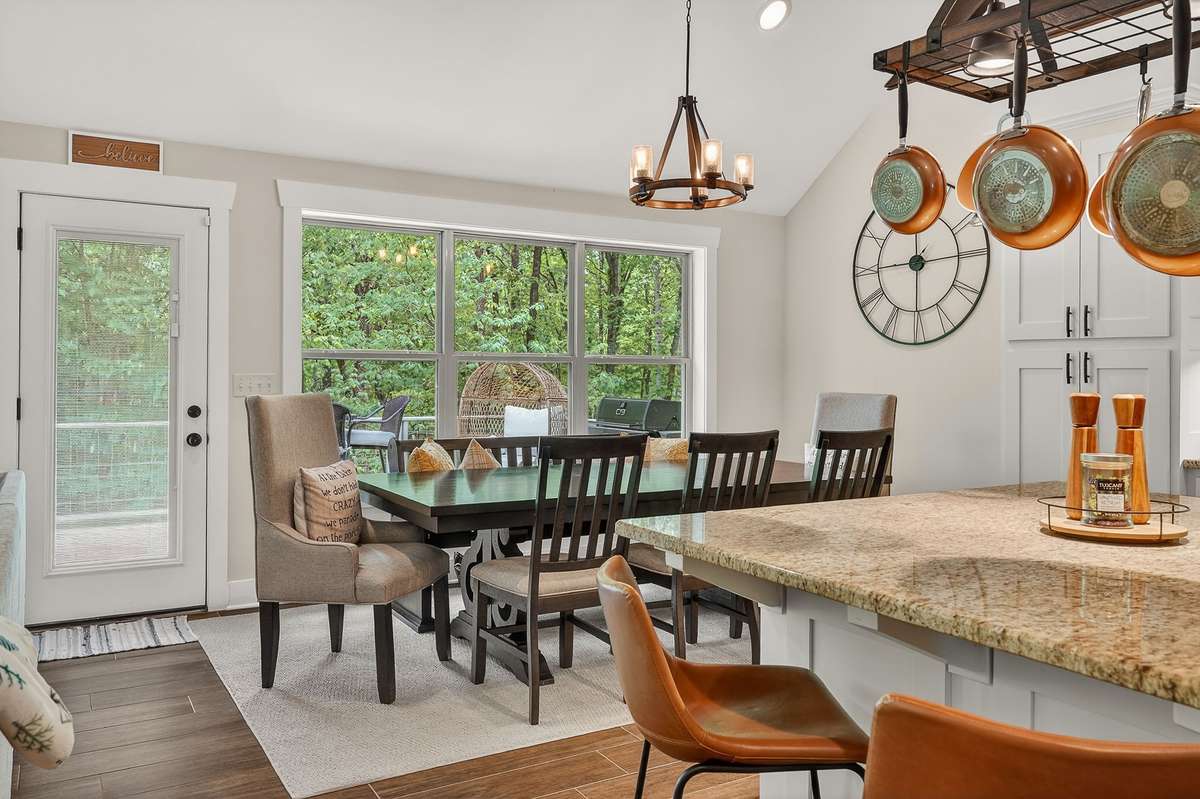 Seating for 10 at the table and island.