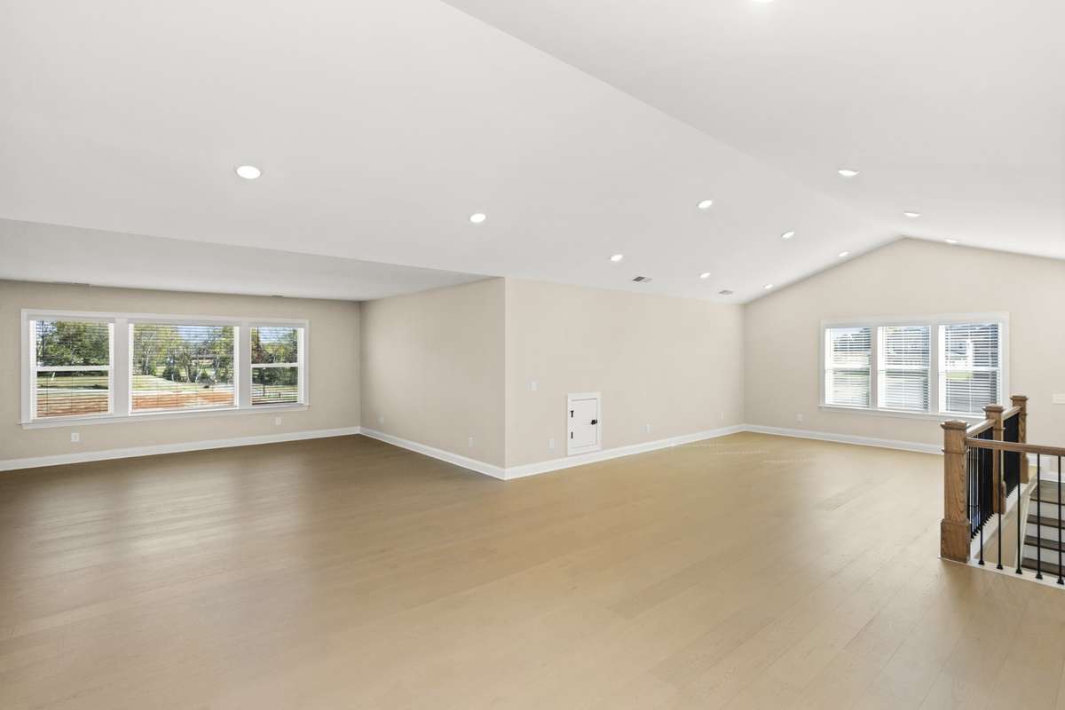 2nd floor den/game room