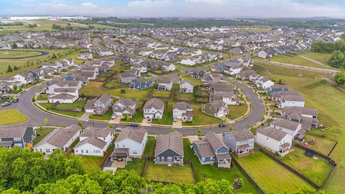 Located in Harvest Point with resort-style amenities, walking trails, and a move-in ready home you can enjoy soon.