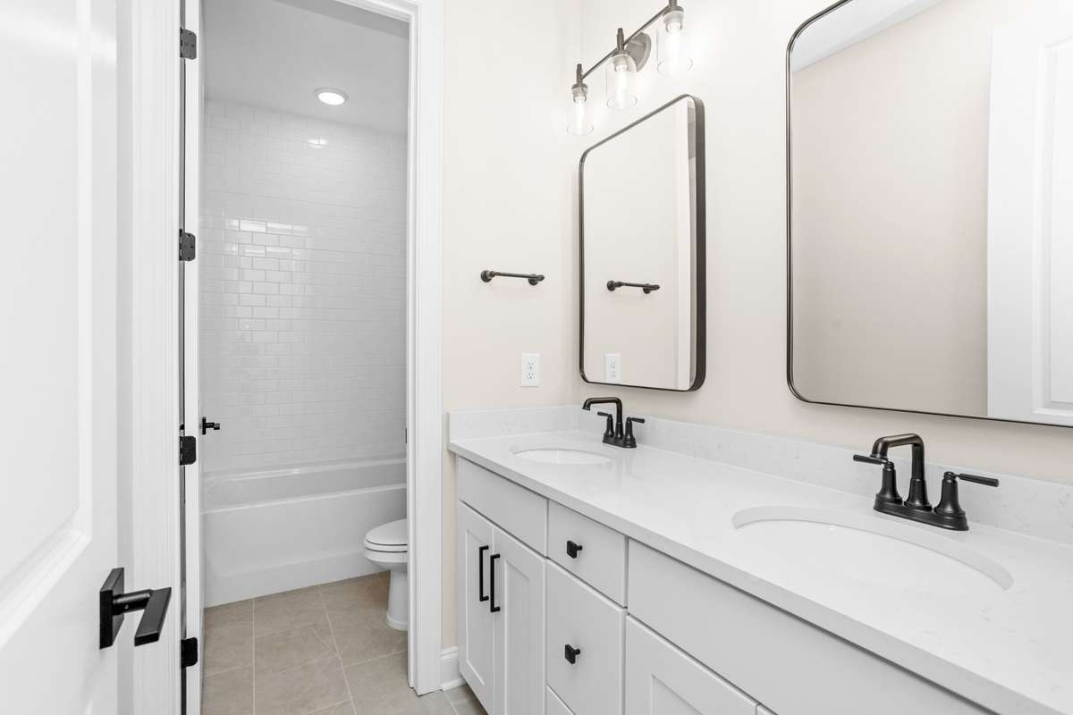 2nd floor bathroom