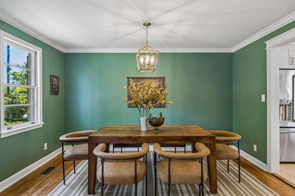 A sophisticated formal dining and entertaining space.