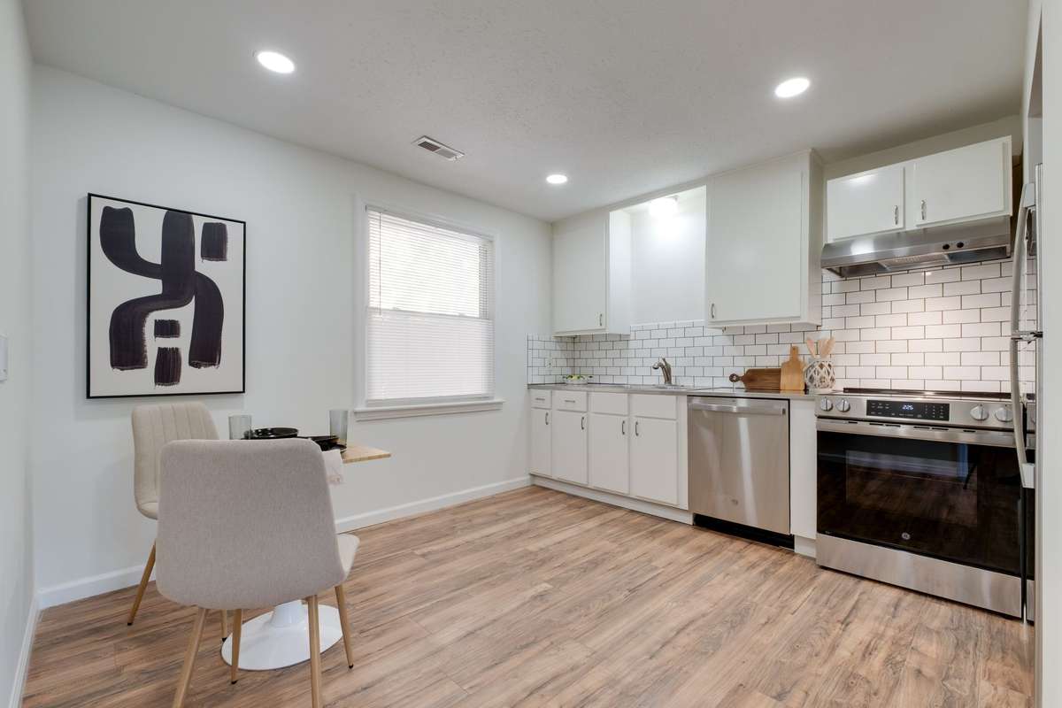 Unit B dining area and kitchen
