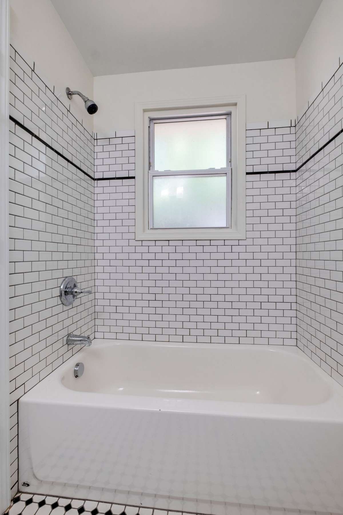 Unit C shower/bath combo