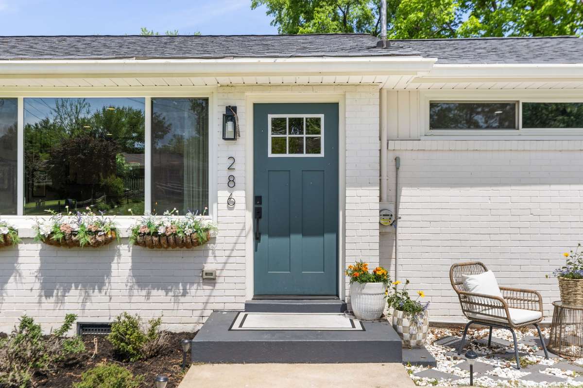 Charming and redesigned front patio space.
