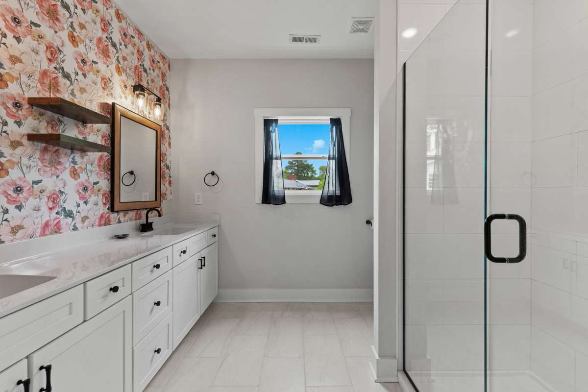 Primary Bath, Dual Vanities