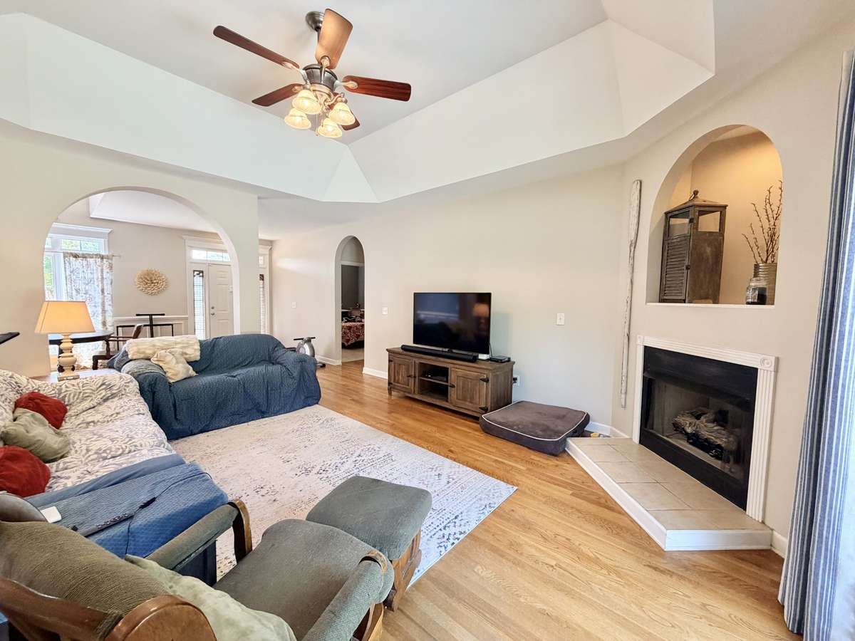 Great space to watch the big game!