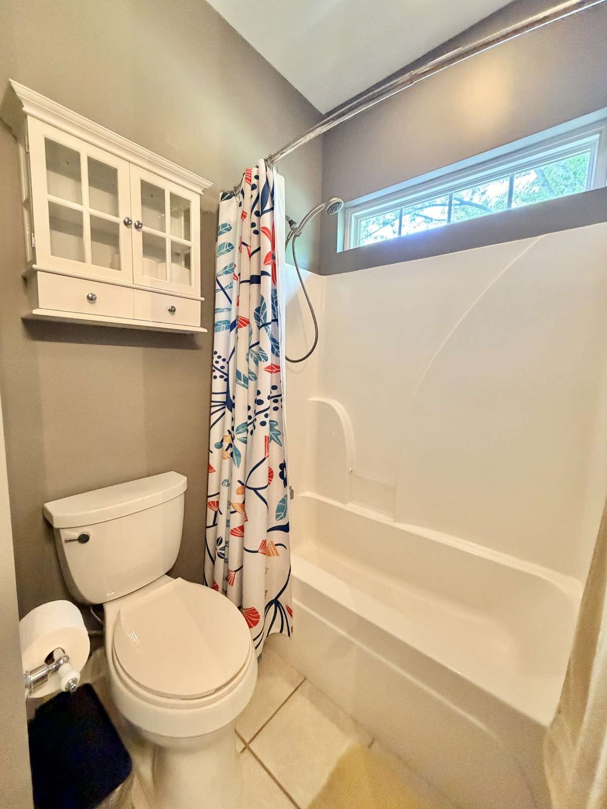Hall bathroom with shower tub combo