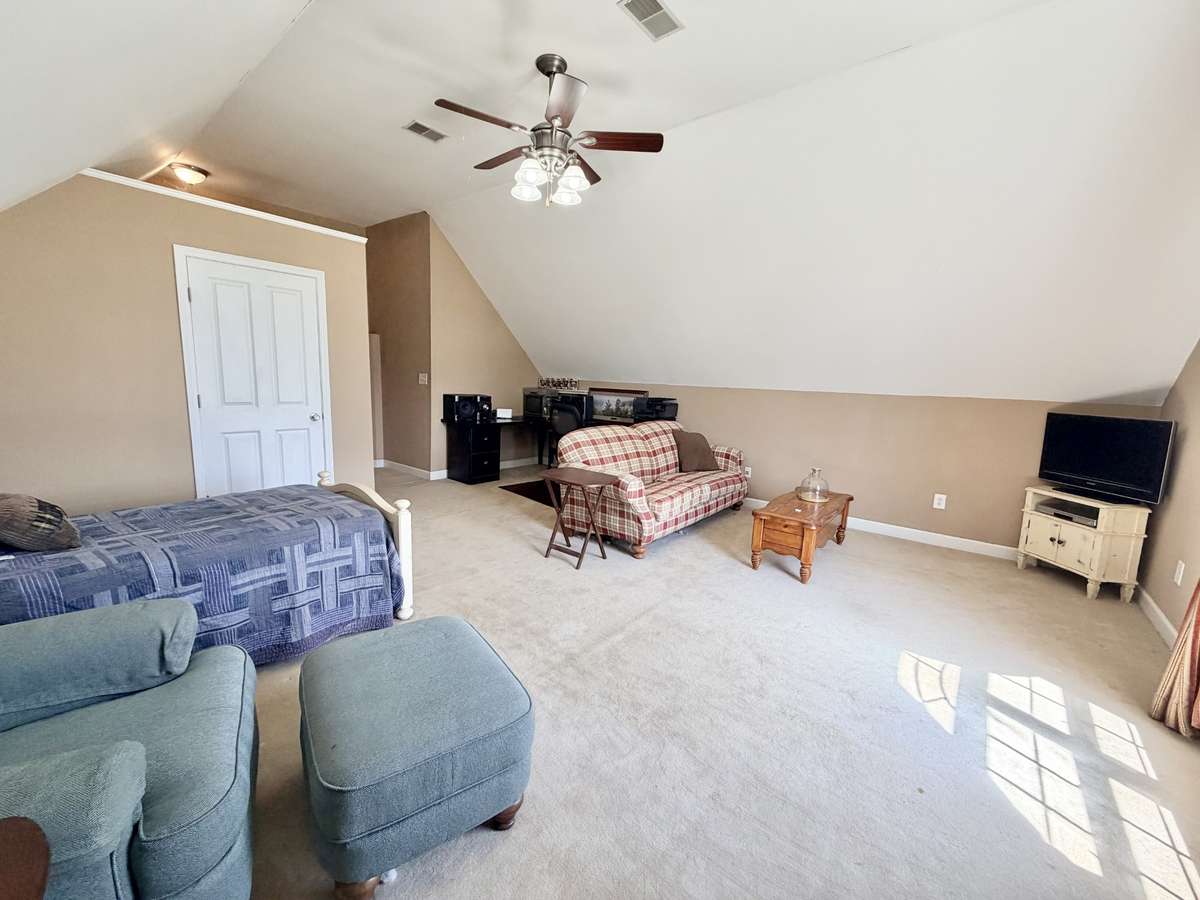 Bonus room over the garage with closet