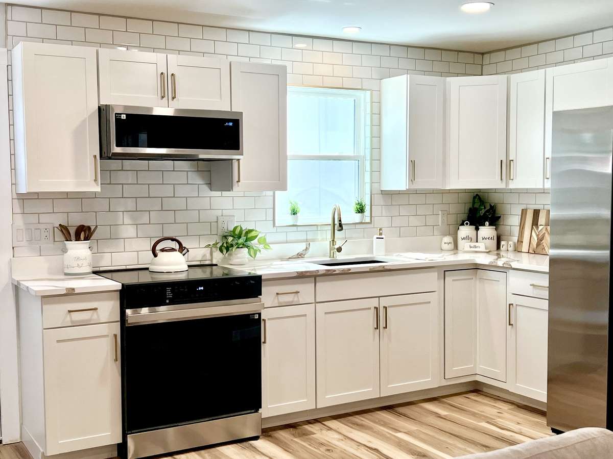 Rear cottage kitchen